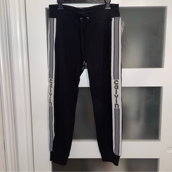 Calvin Klein Sweatpants - Picture 3 of 4
